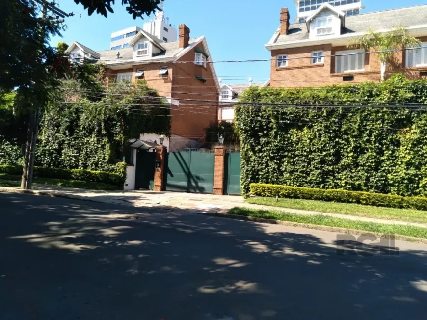 Foto 1 de Casa de Condomínio com 3 Quartos à venda, 221m² em Três Figueiras, Porto Alegre