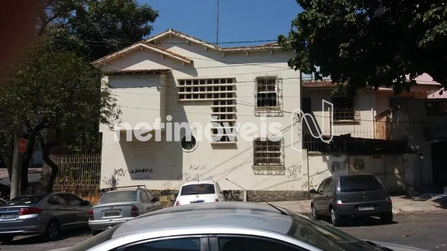 Foto 1 de Casa com 4 Quartos para venda ou aluguel, 212m² em Santa Efigênia, Belo Horizonte