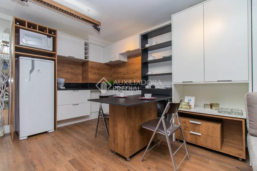 Foto 1 de Apartamento com 1 Quarto à venda, 32m² em Jardim Botânico, Porto Alegre