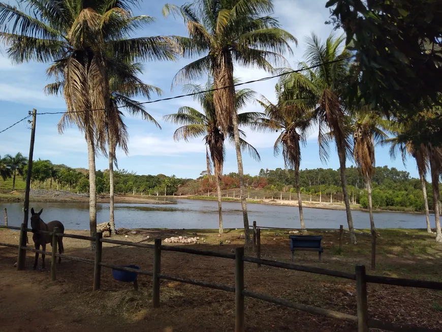 Foto 1 de Fazenda/Sítio com 3 Quartos à venda, 1000m² em Jaboticaba, Guarapari