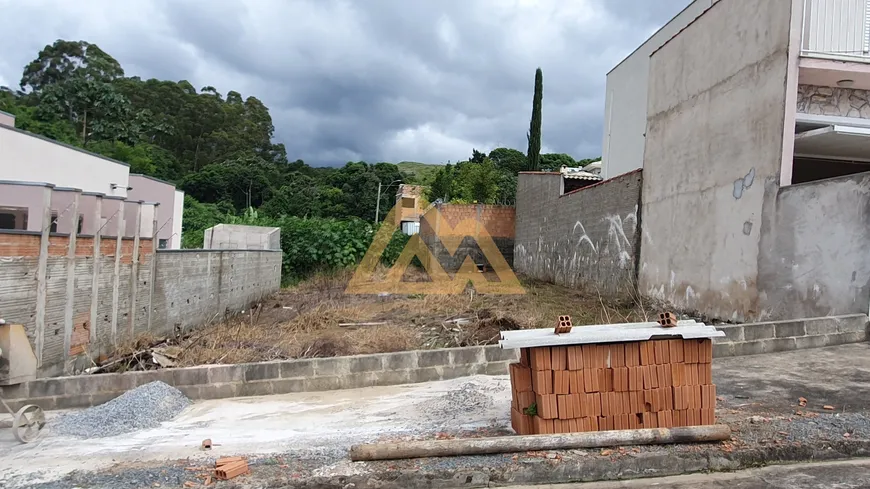 Foto 1 de Lote/Terreno à venda, 300m² em Parque San Carlo, Poços de Caldas