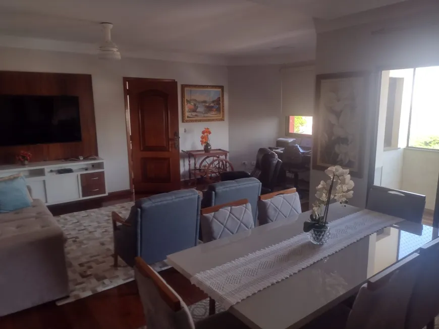 Foto 1 de Apartamento com 3 Quartos à venda, 132m² em Centro, Bauru