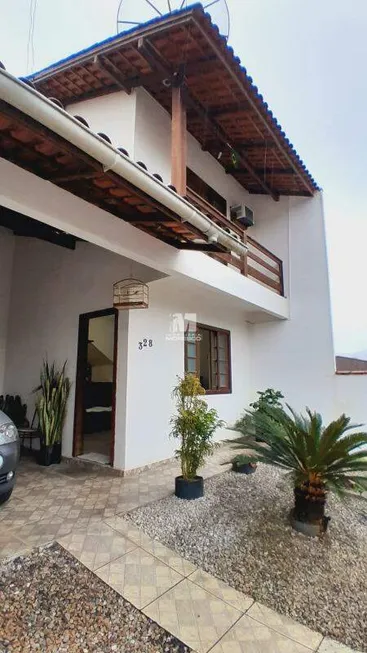 Foto 1 de Casa com 3 Quartos à venda, 122m² em Dom Joaquim, Brusque