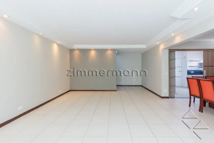 Foto 1 de Apartamento com 3 Quartos à venda, 128m² em Pacaembu, São Paulo