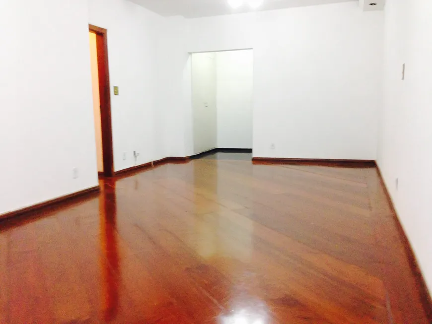 Foto 1 de Apartamento com 3 Quartos para venda ou aluguel, 130m² em Paraíso, São Paulo