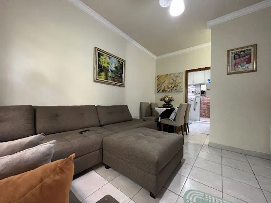 Foto 1 de Casa com 2 Quartos à venda, 52m² em São João Batista, Belo Horizonte