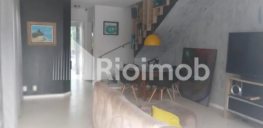 Foto 1 de Casa com 3 Quartos à venda, 130m² em Vila Progresso, Niterói