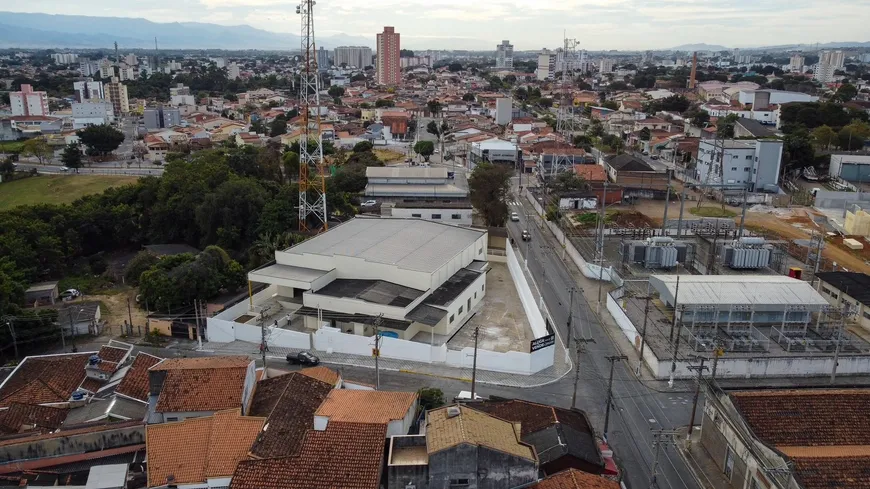 Foto 1 de Galpão/Depósito/Armazém com 6 Quartos para venda ou aluguel, 1221m² em Jardim Morumby, Taubaté