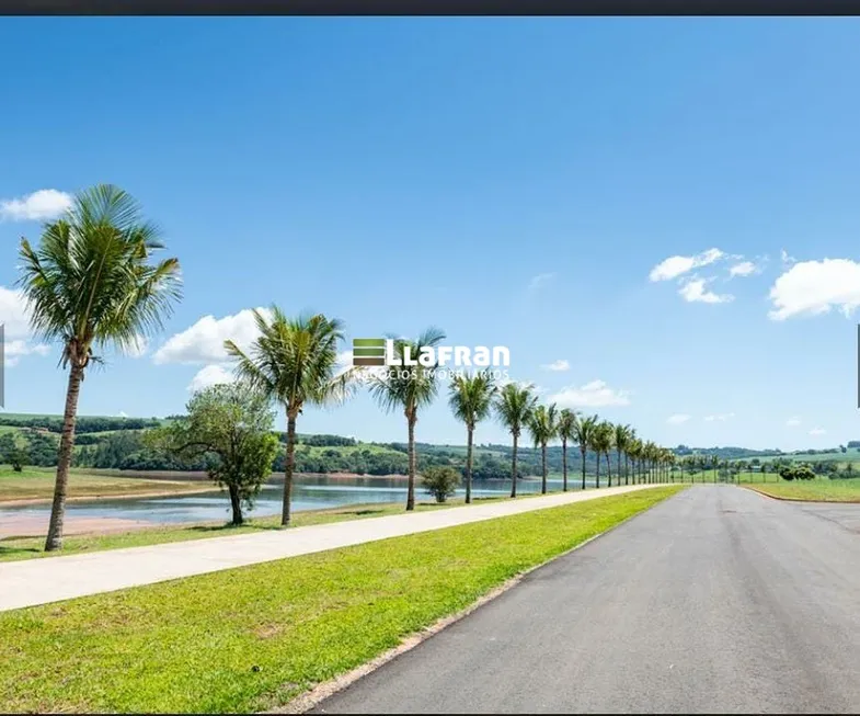 Foto 1 de Lote/Terreno à venda, 450m² em Riviera de Santa Cristina III, Itaí