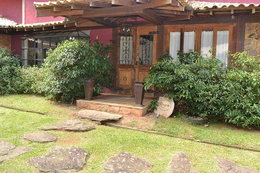 Foto 1 de Casa com 1 Quarto à venda, 5000m² em Araras, Petrópolis