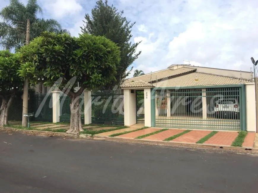 Foto 1 de Casa com 3 Quartos à venda, 340m² em Vila Brasília, São Carlos