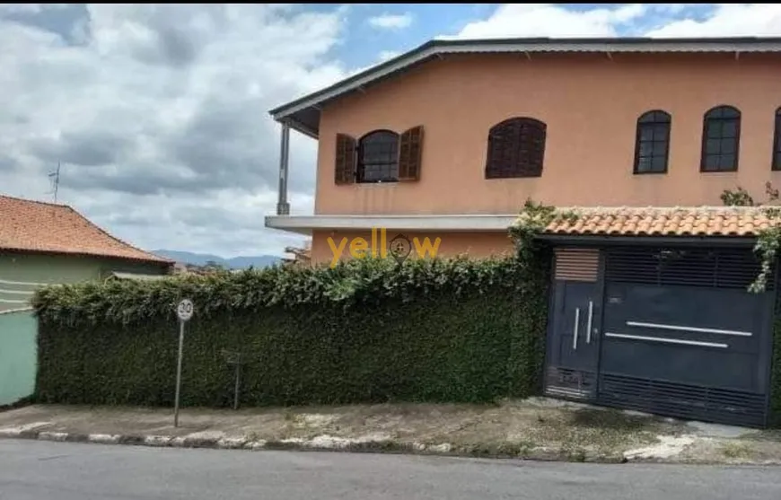 Foto 1 de Casa com 4 Quartos à venda, 138m² em Arujá América, Arujá