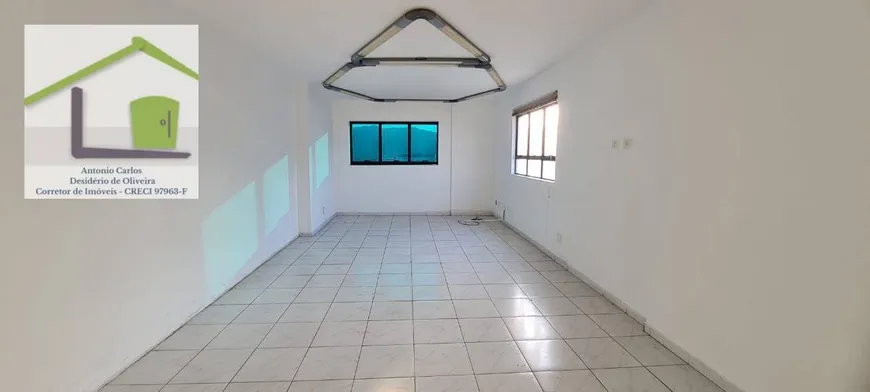 Foto 1 de Sala Comercial para alugar, 50m² em Gonzaga, Santos