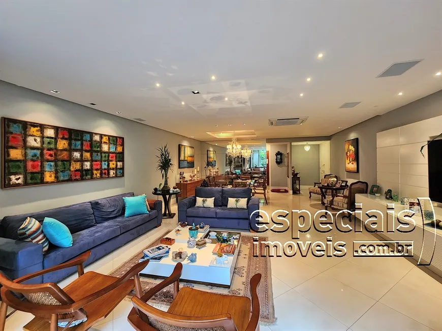Foto 1 de Apartamento com 3 Quartos à venda, 240m² em Barra da Tijuca, Rio de Janeiro