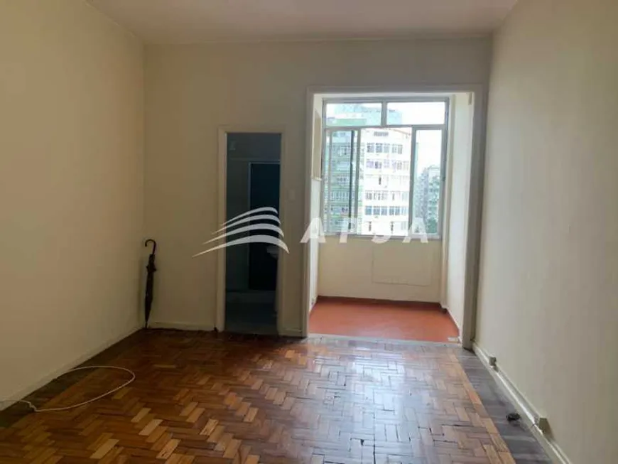 Foto 1 de Kitnet com 1 Quarto à venda, 37m² em Copacabana, Rio de Janeiro