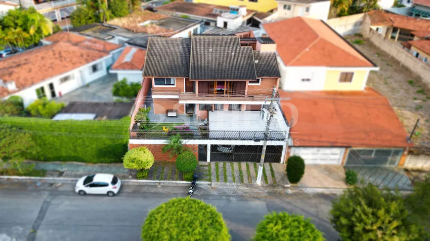 Foto 1 de Casa de Condomínio com 4 Quartos à venda, 391m² em Jardim Campo Grande, São Paulo