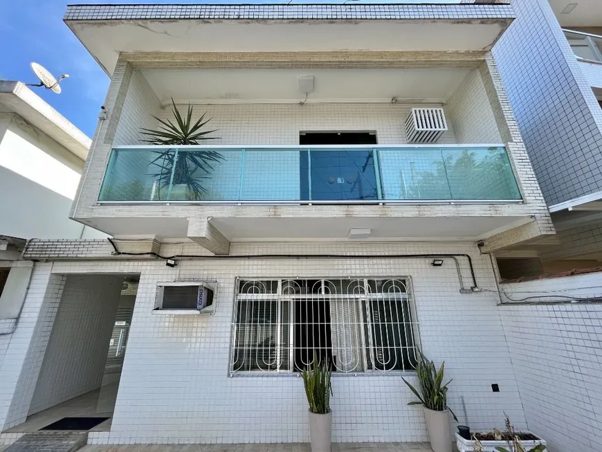 Foto 1 de Sobrado com 3 Quartos para venda ou aluguel, 200m² em Aparecida, Santos
