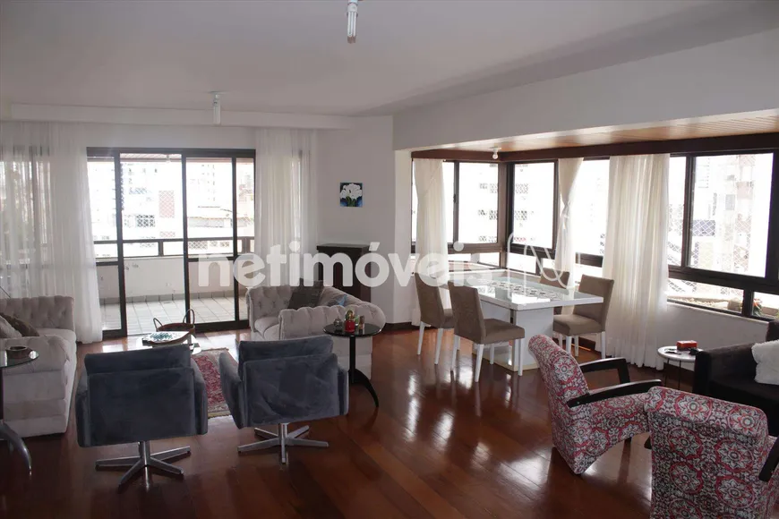 Foto 1 de Apartamento com 5 Quartos à venda, 380m² em Jardim Apipema, Salvador