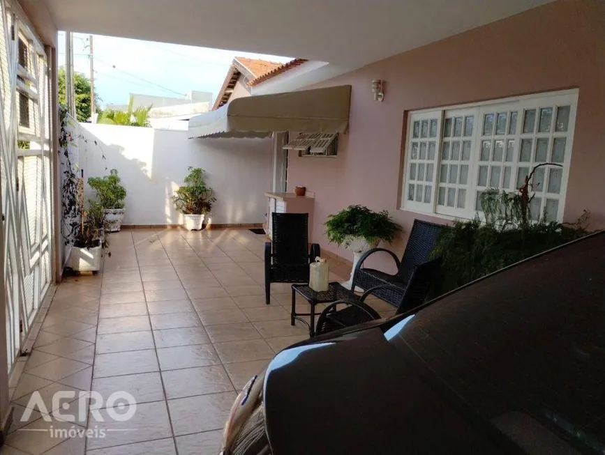 Foto 1 de Casa com 4 Quartos à venda, 213m² em Novo Jardim Pagani, Bauru