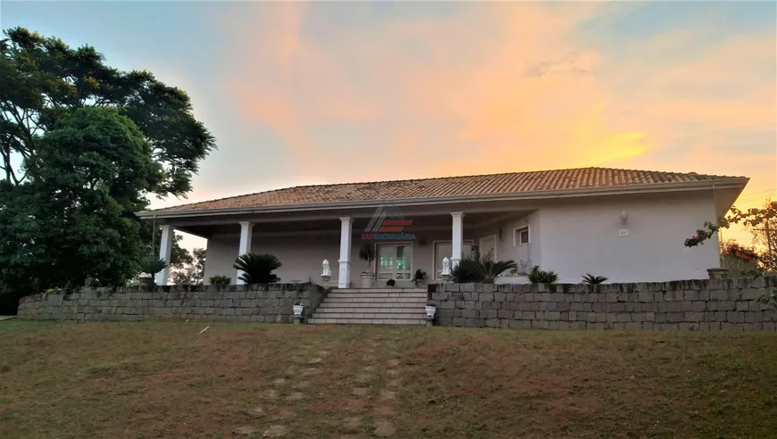 Foto 1 de Casa de Condomínio com 4 Quartos à venda, 480m² em Condominio Jardim das Palmeiras, Bragança Paulista