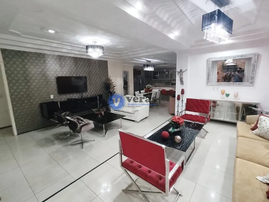 Foto 1 de Casa de Condomínio com 9 Quartos à venda, 960m² em Centro, Fortaleza