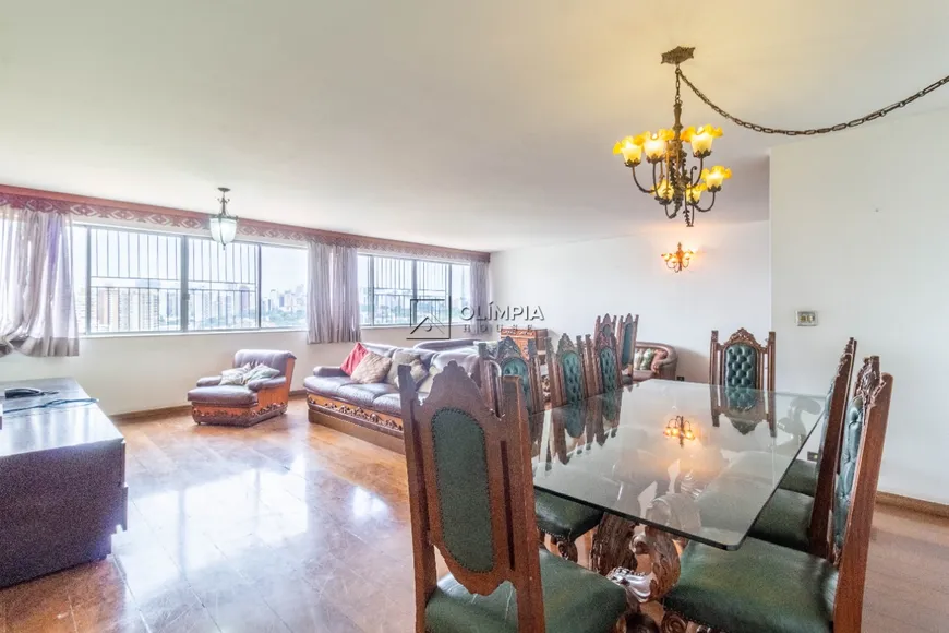 Foto 1 de Apartamento com 4 Quartos para alugar, 240m² em Perdizes, São Paulo