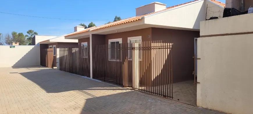 Foto 1 de Casa com 2 Quartos à venda, 50m² em Uvaranas, Ponta Grossa