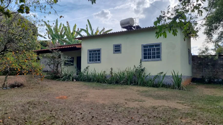 Foto 1 de Casa com 2 Quartos para alugar, 150m² em Chácara Novo Horizonte, Contagem