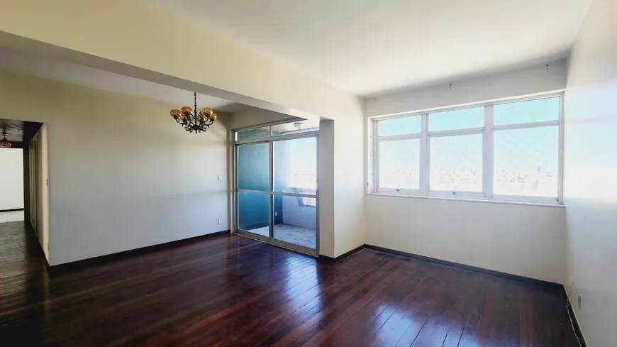 Foto 1 de Apartamento com 3 Quartos à venda, 136m² em Campo Grande, Salvador