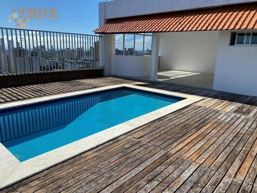 Foto 1 de Apartamento com 3 Quartos à venda, 230m² em Boa Vista, Recife