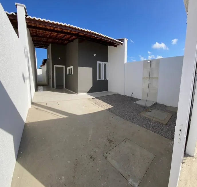 Foto 1 de Casa com 3 Quartos à venda, 90m² em Parque D Pedro, Itaitinga