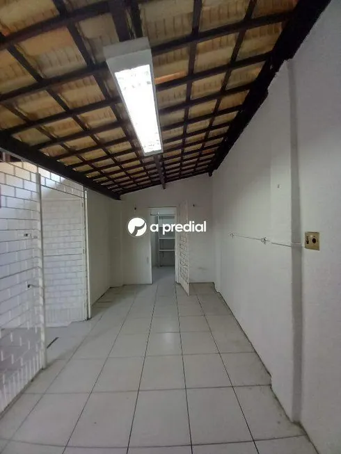 Foto 1 de Casa com 4 Quartos para alugar, 260m² em Mucuripe, Fortaleza