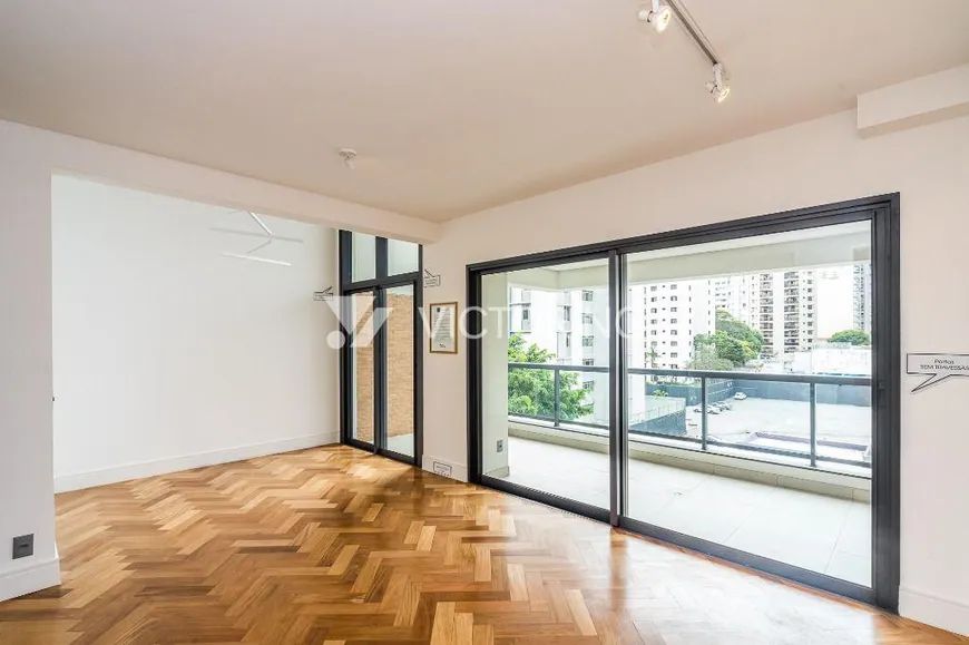 Foto 1 de Apartamento com 2 Quartos à venda, 138m² em Jardins, São Paulo