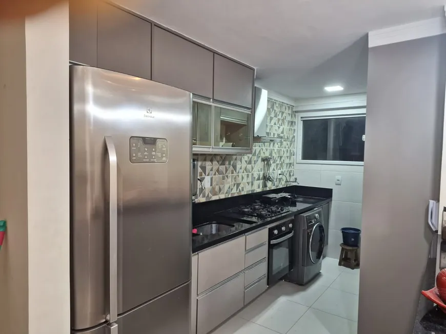 Foto 1 de Apartamento com 3 Quartos à venda, 90m² em Jardim Aeroporto, Lauro de Freitas