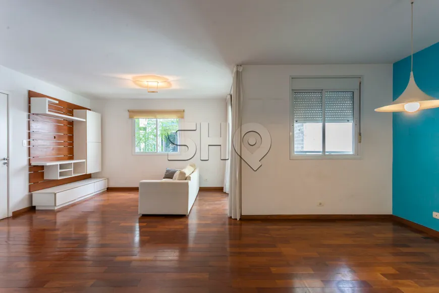 Foto 1 de Apartamento com 3 Quartos para alugar, 130m² em Pinheiros, São Paulo