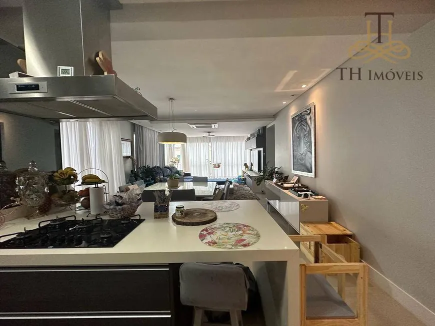 Foto 1 de Apartamento com 3 Quartos para alugar, 180m² em Praia dos Amores, Balneário Camboriú