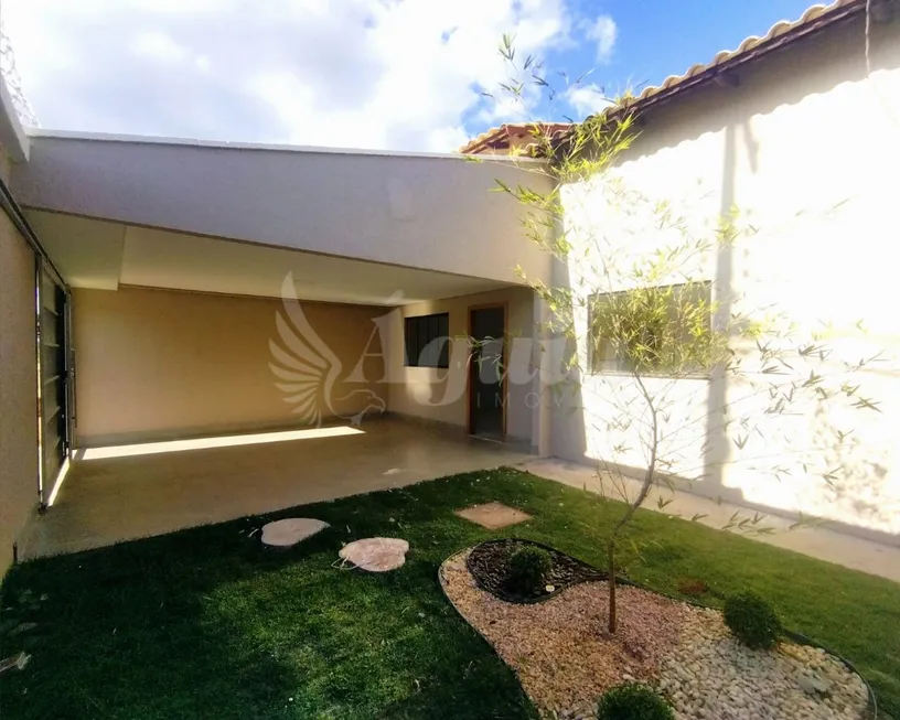 Foto 1 de Casa com 3 Quartos à venda, 130m² em Residencial Jardim Canedo, Senador Canedo