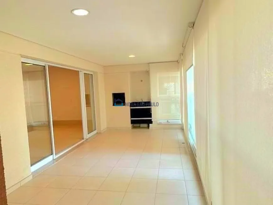 Foto 1 de Apartamento com 3 Quartos à venda, 145m² em Barra Funda, São Paulo