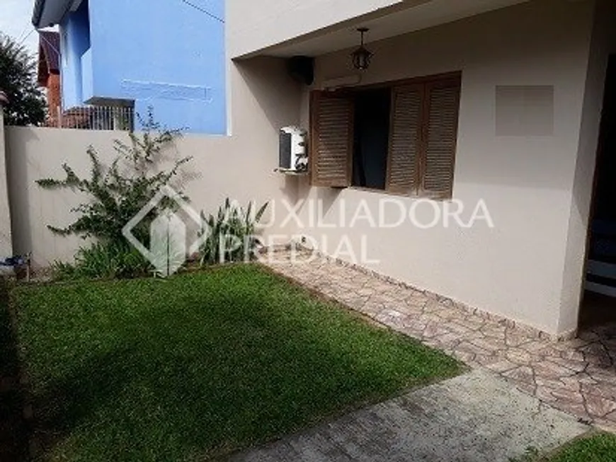 Foto 1 de Casa com 4 Quartos à venda, 134m² em Agronomia, Porto Alegre