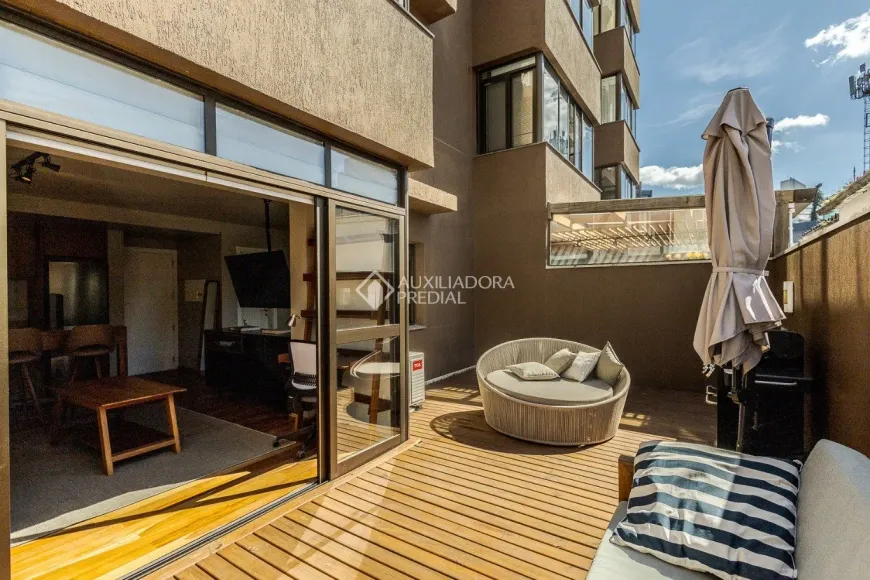Foto 1 de Apartamento com 1 Quarto à venda, 65m² em Rio Branco, Porto Alegre