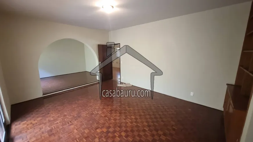 Foto 1 de Casa com 3 Quartos para venda ou aluguel, 326m² em Vila Brunhari, Bauru