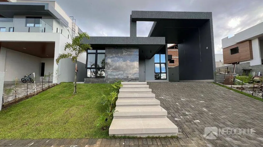 Foto 1 de Casa de Condomínio com 3 Quartos à venda, 160m² em Catole, Campina Grande