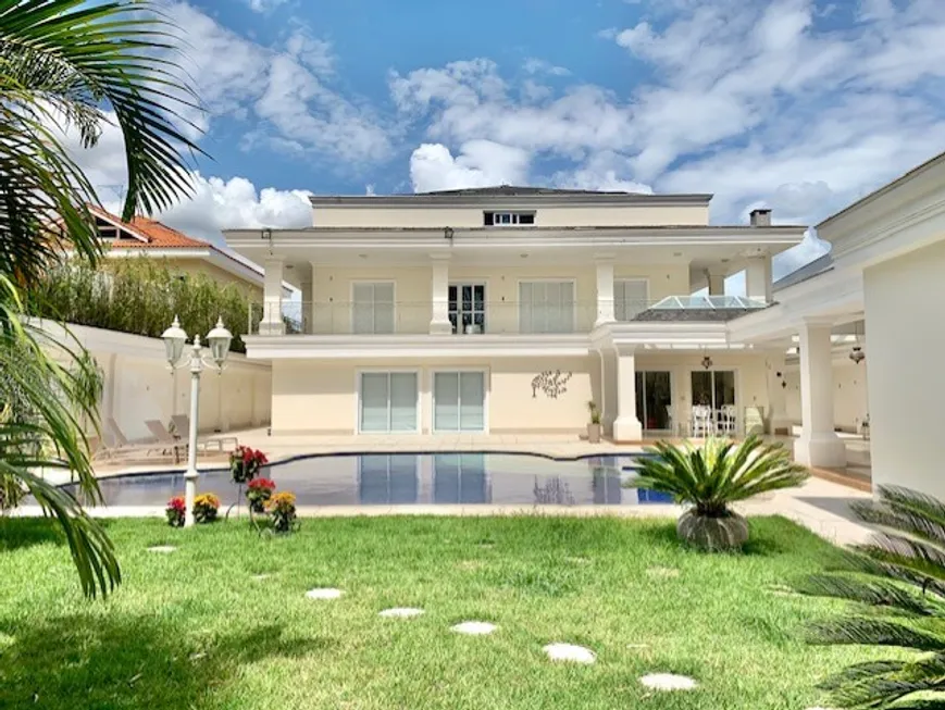 Foto 1 de Casa de Condomínio com 7 Quartos à venda, 1261m² em Residencial Euroville , Carapicuíba