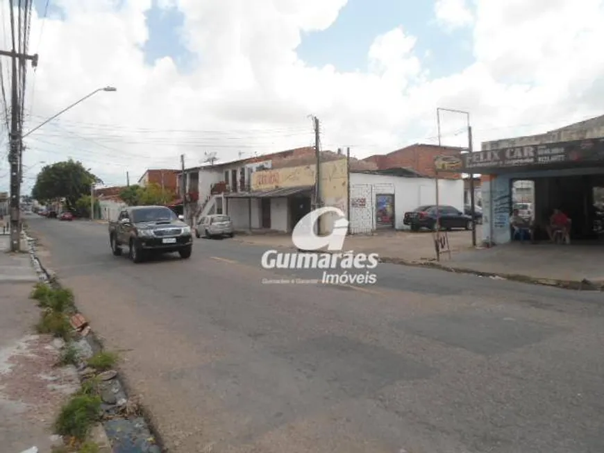 Foto 1 de Lote/Terreno à venda, 1100m² em Montese, Fortaleza