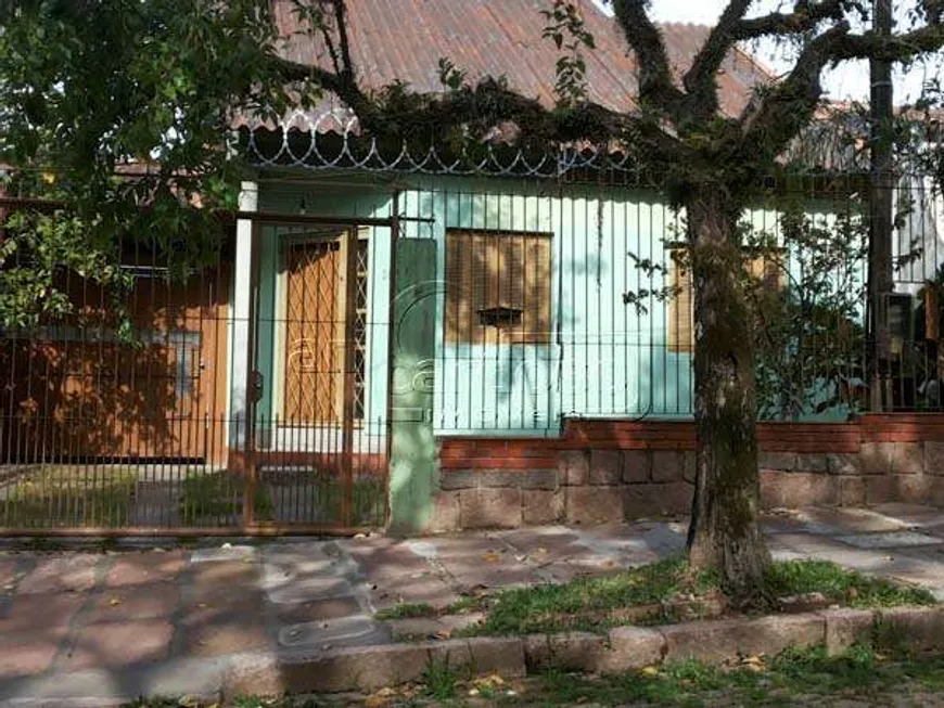 Foto 1 de Casa com 3 Quartos à venda, 200m² em São Sebastião, Porto Alegre