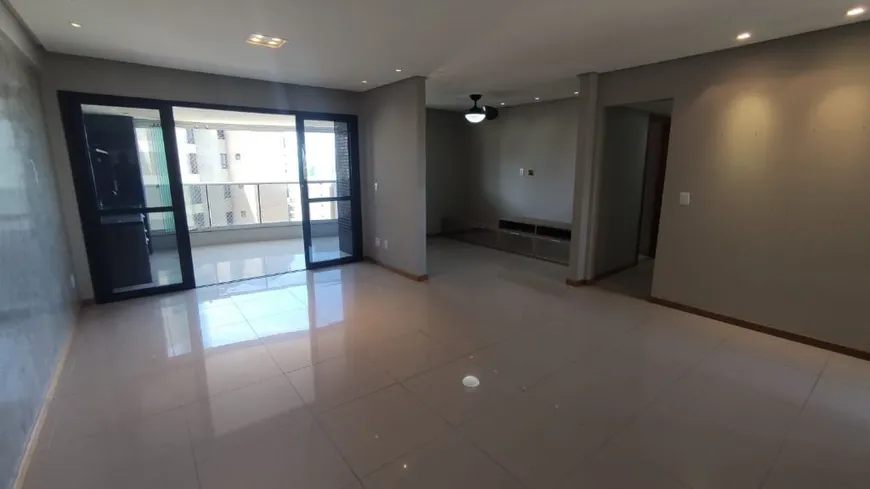 Foto 1 de Apartamento com 4 Quartos à venda, 135m² em Armação, Salvador