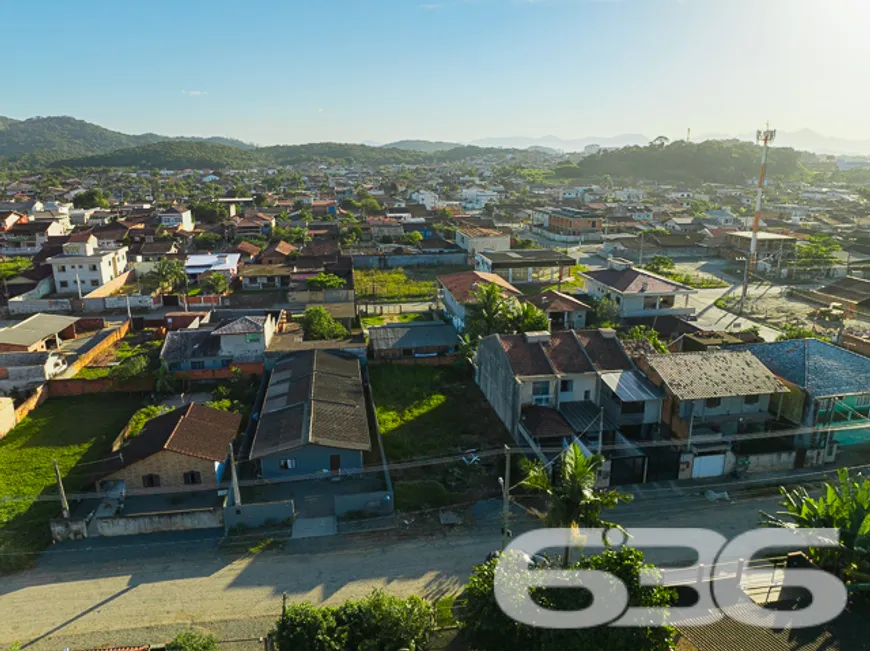 Foto 1 de Lote/Terreno à venda, 360m² em Paranaguamirim, Joinville