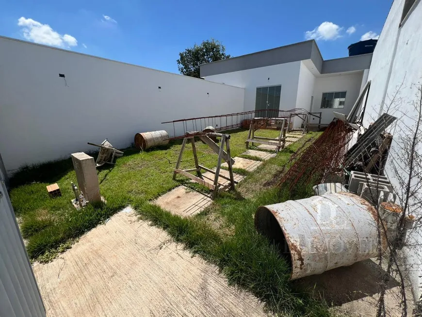 Foto 1 de Casa com 3 Quartos à venda, 180m² em Vida Nova, Vespasiano