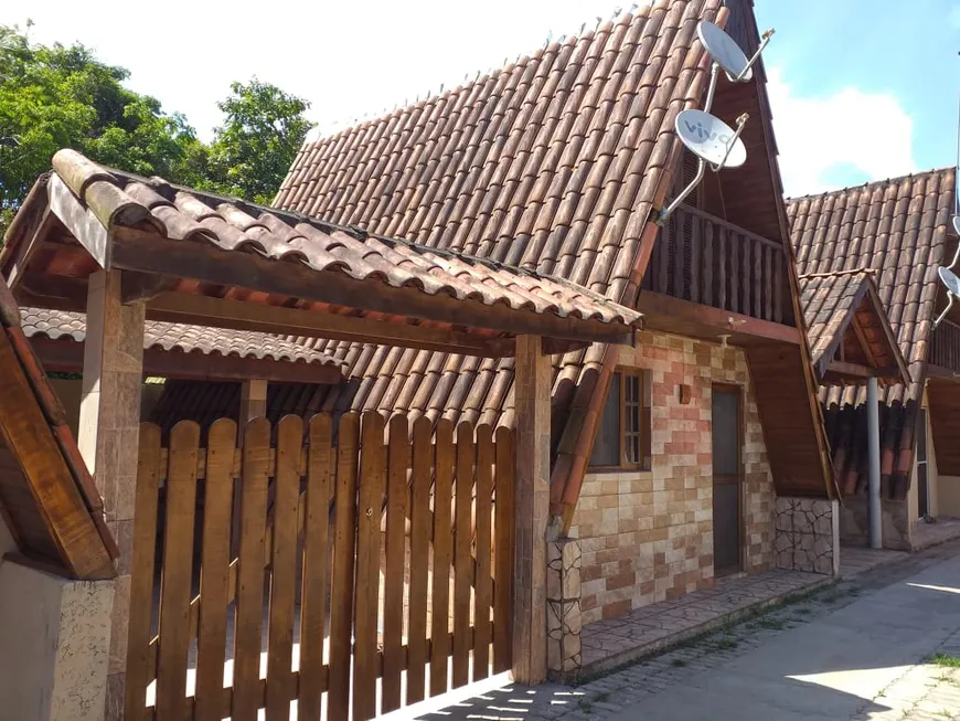 Foto 1 de Casa com 2 Quartos à venda, 65m² em Balneário Gaivotas, Itanhaém