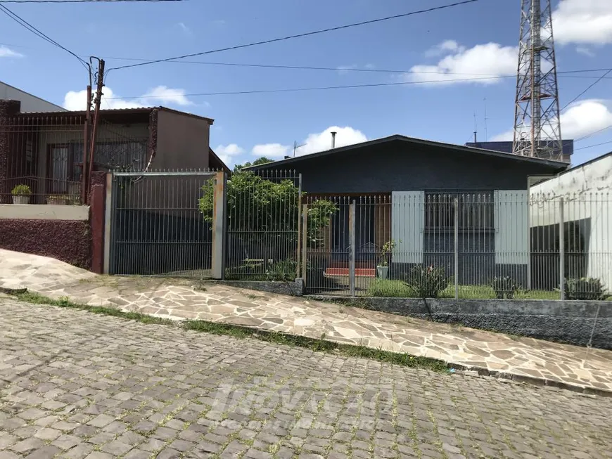 Foto 1 de Casa com 3 Quartos à venda, 130m² em De Lazzer, Caxias do Sul